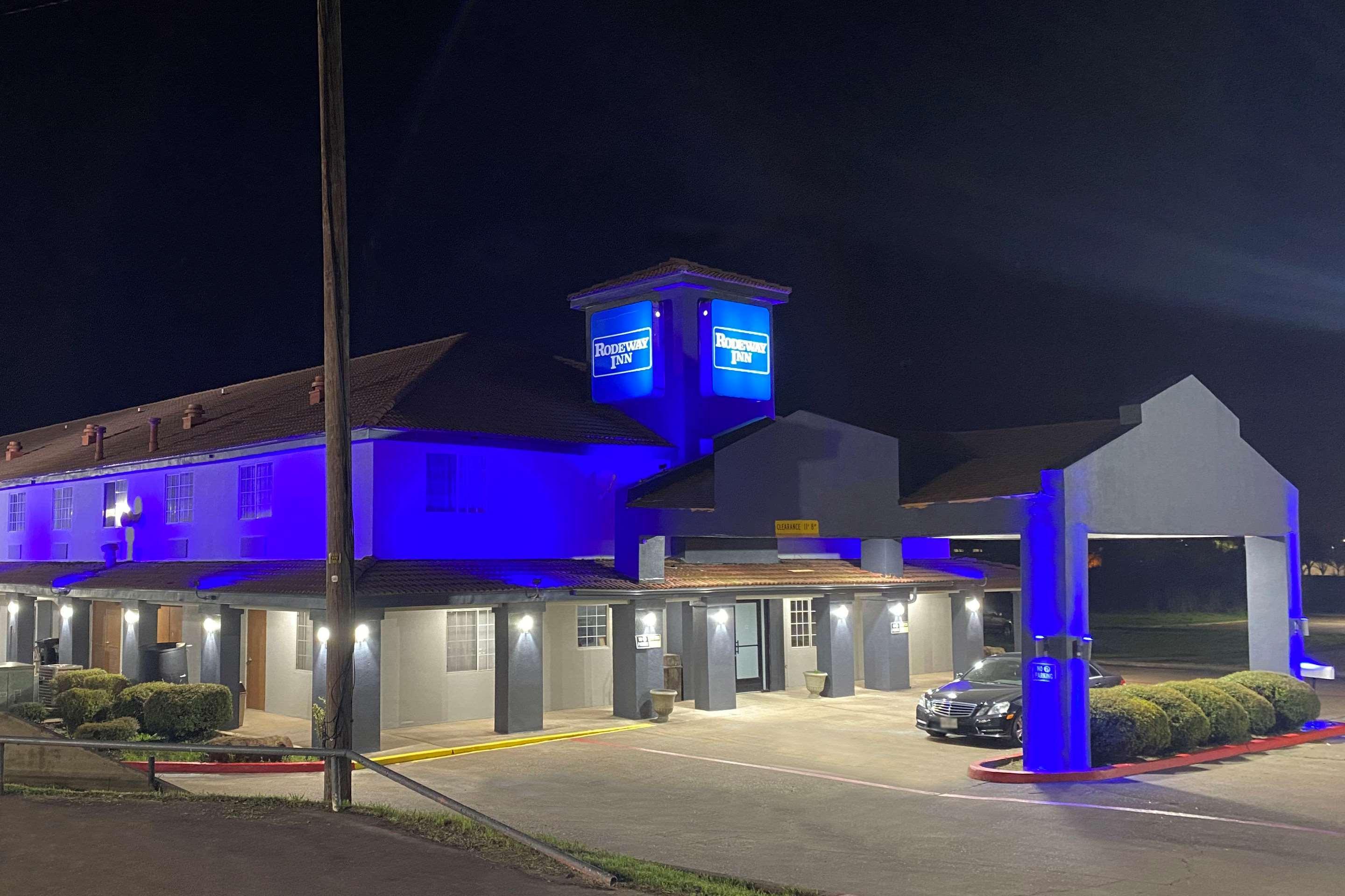 Rodeway Inn Stephenville Esterno foto