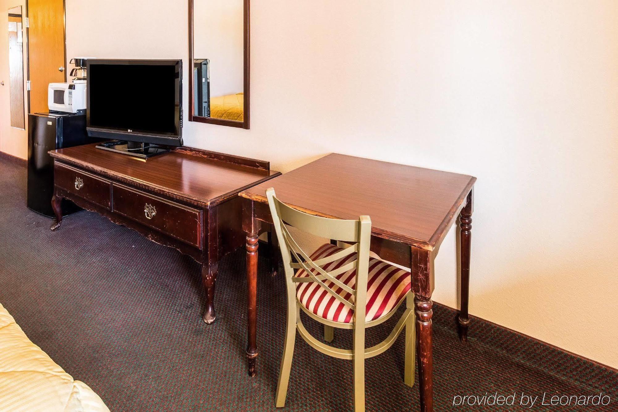 Rodeway Inn Stephenville Esterno foto
