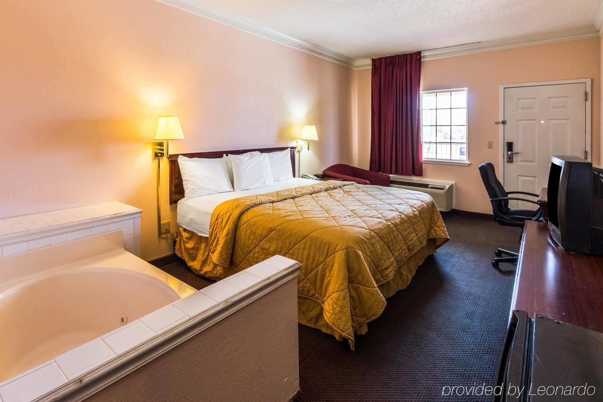 Rodeway Inn Stephenville Esterno foto