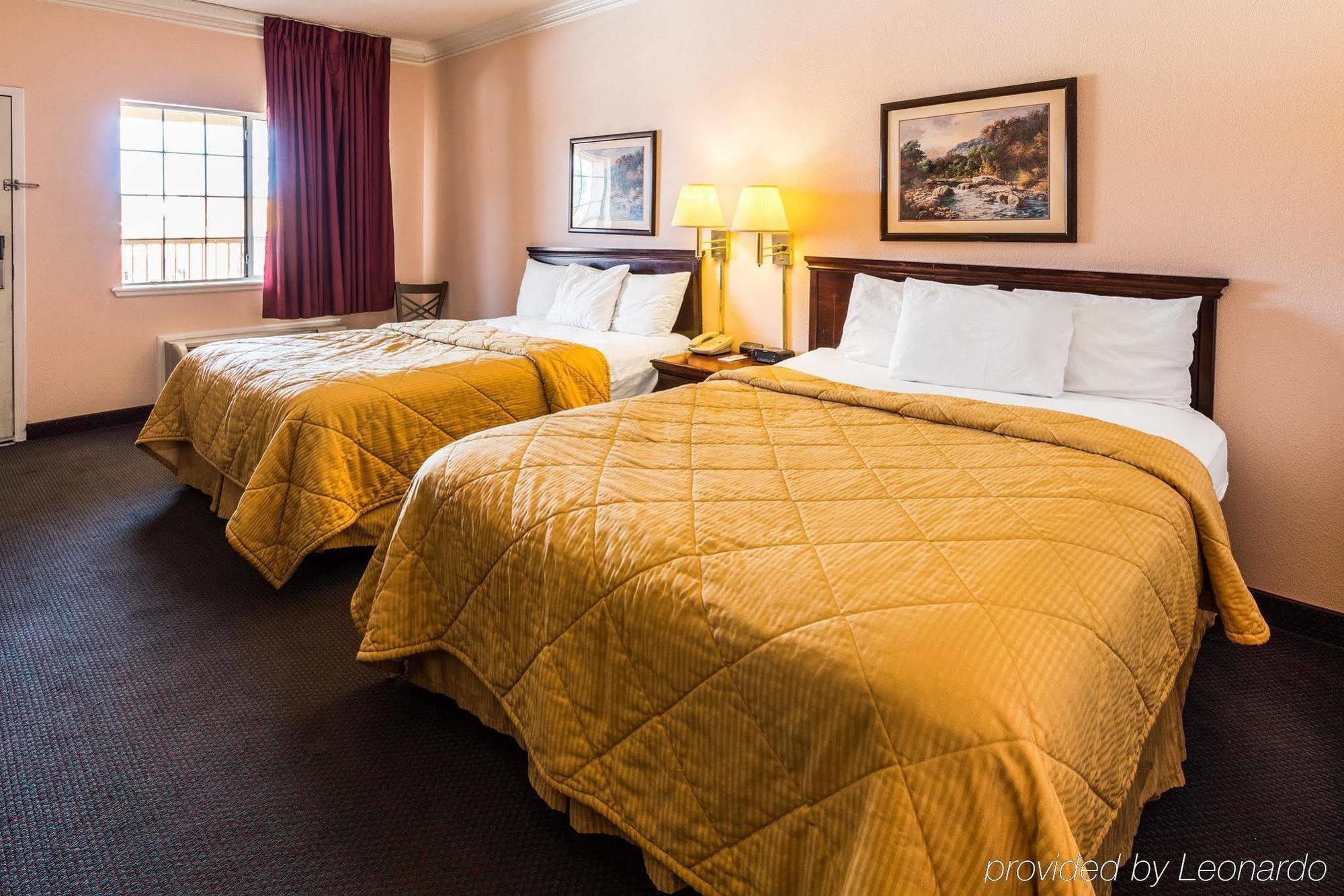 Rodeway Inn Stephenville Esterno foto