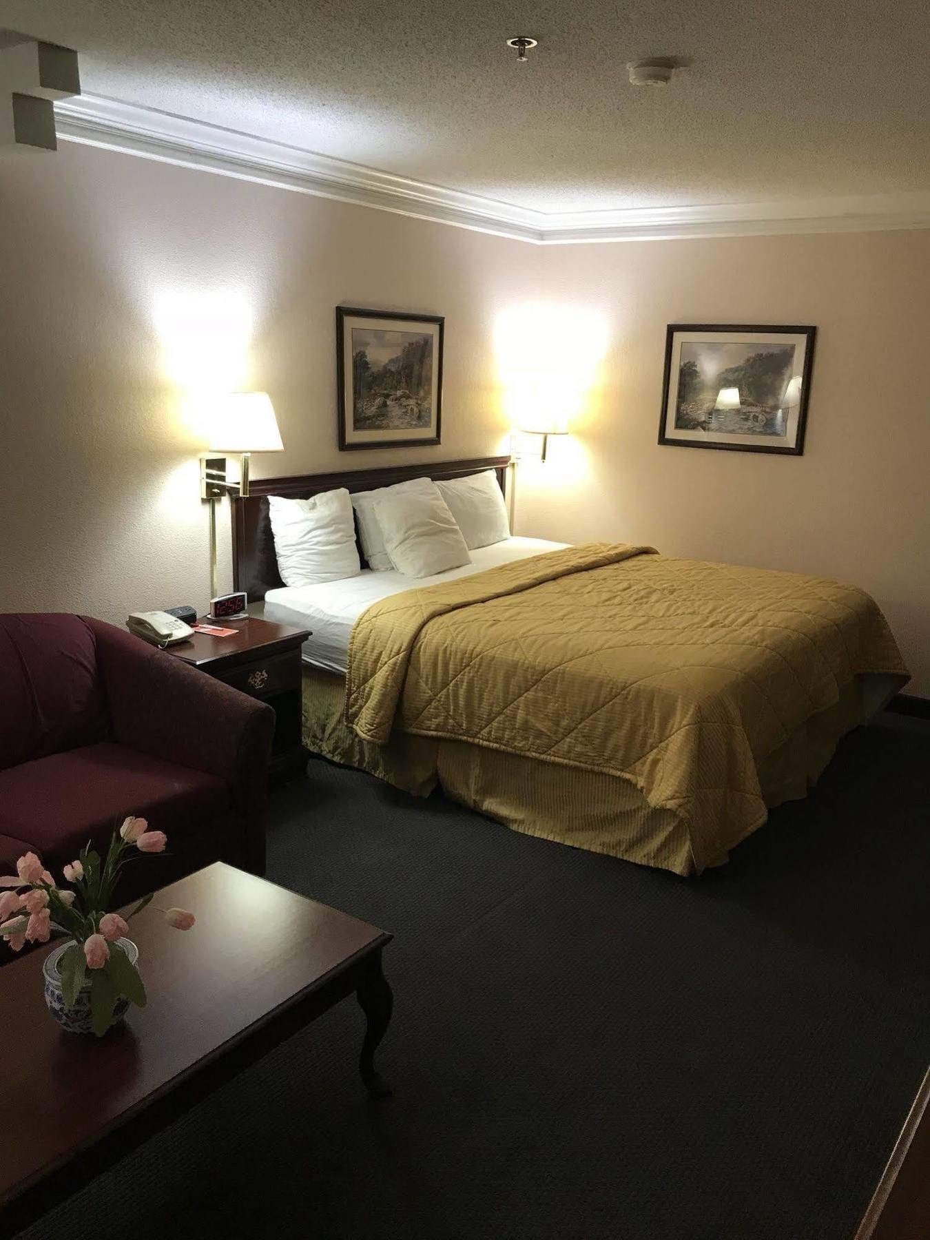 Rodeway Inn Stephenville Esterno foto